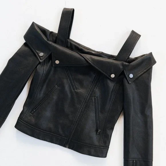 BCBGMAXAZRIA Clyde Cold-Shoulder Faux-Leather Moto Jacket in black size - Picture 3 of 7